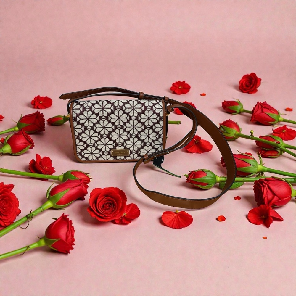 Kate Spade ♠️ Floral Crossbody Bag - Burgundy and Cream NWT - Picture 2 of 13